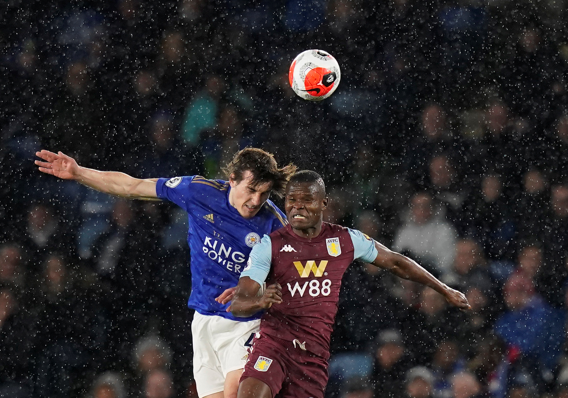 队合作和出 队合作和出